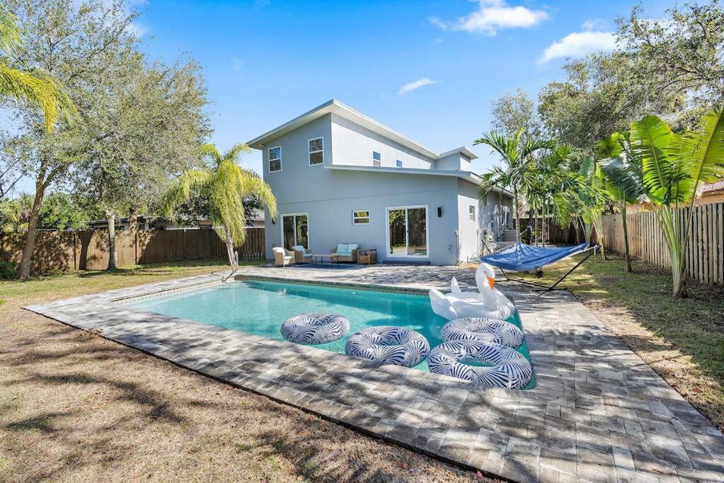Вилла Florida Getaway With Backyard Pool Oasis Сарасота Экстерьер фото